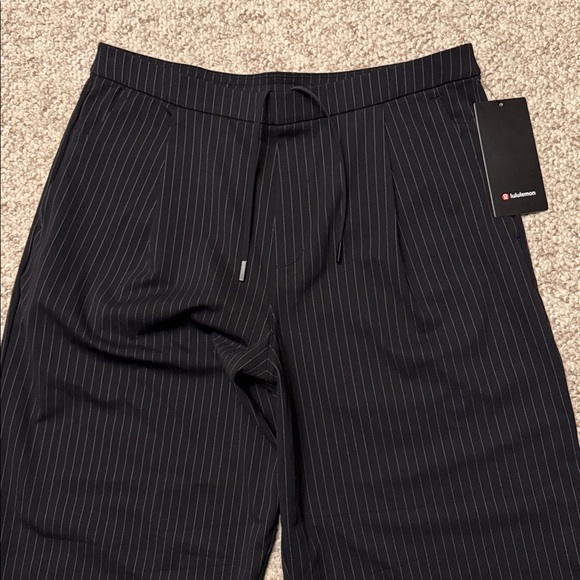 Lululemon Daydrift™ High-Rise Trouser Regular - Picture 2 of 3